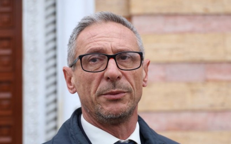Ostojić o Dobrovoljačkoj: Lakše bi bilo otići u Teheran nego u Sarajevu odati poštu ubijenim