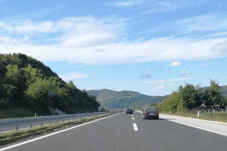 Vozači poštujte saobraćajnu signalizaciju: Stanje na putevima u BiH izgleda ovako