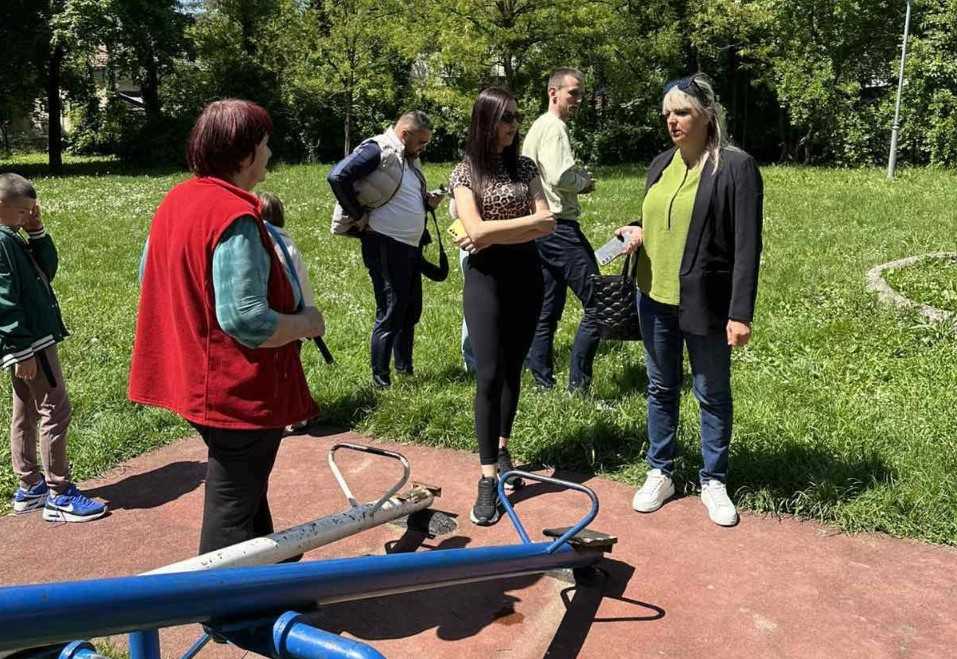 Savić – Banjac: Nastavljamo sa ulaganjima u prostore za igru i odrastanje (Foto)