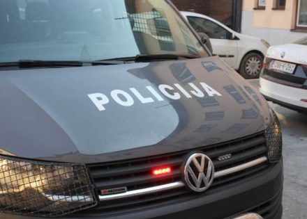 Policija