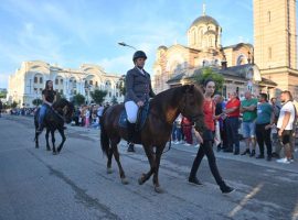 defile kočija