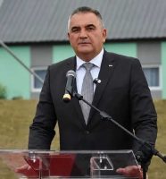 Minić