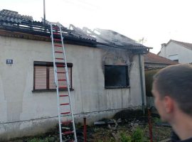 U požaru