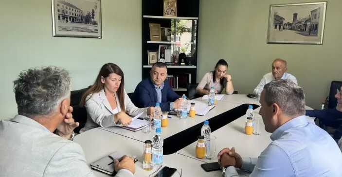 Kuzmić u Nevesinju: Građani neće biti prepušteni sami sebi