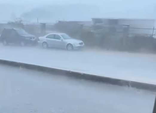 “Superćelijska” oluja protutnjala Hercegovinom (Foto/Video)